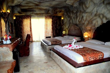 Deluxe Sea View Cave