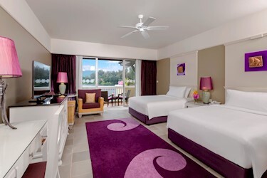 Laguna Room